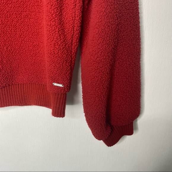 Abercrombie & Fitch Sherpa Pullover in Red Size Small - Picture 3 of 6